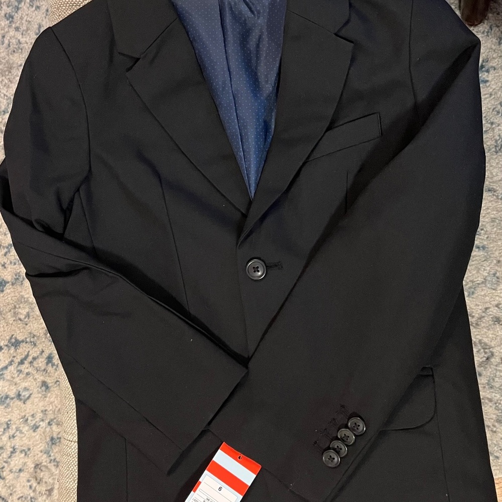 Boys blazer/suit coat- size 6- New with Tags